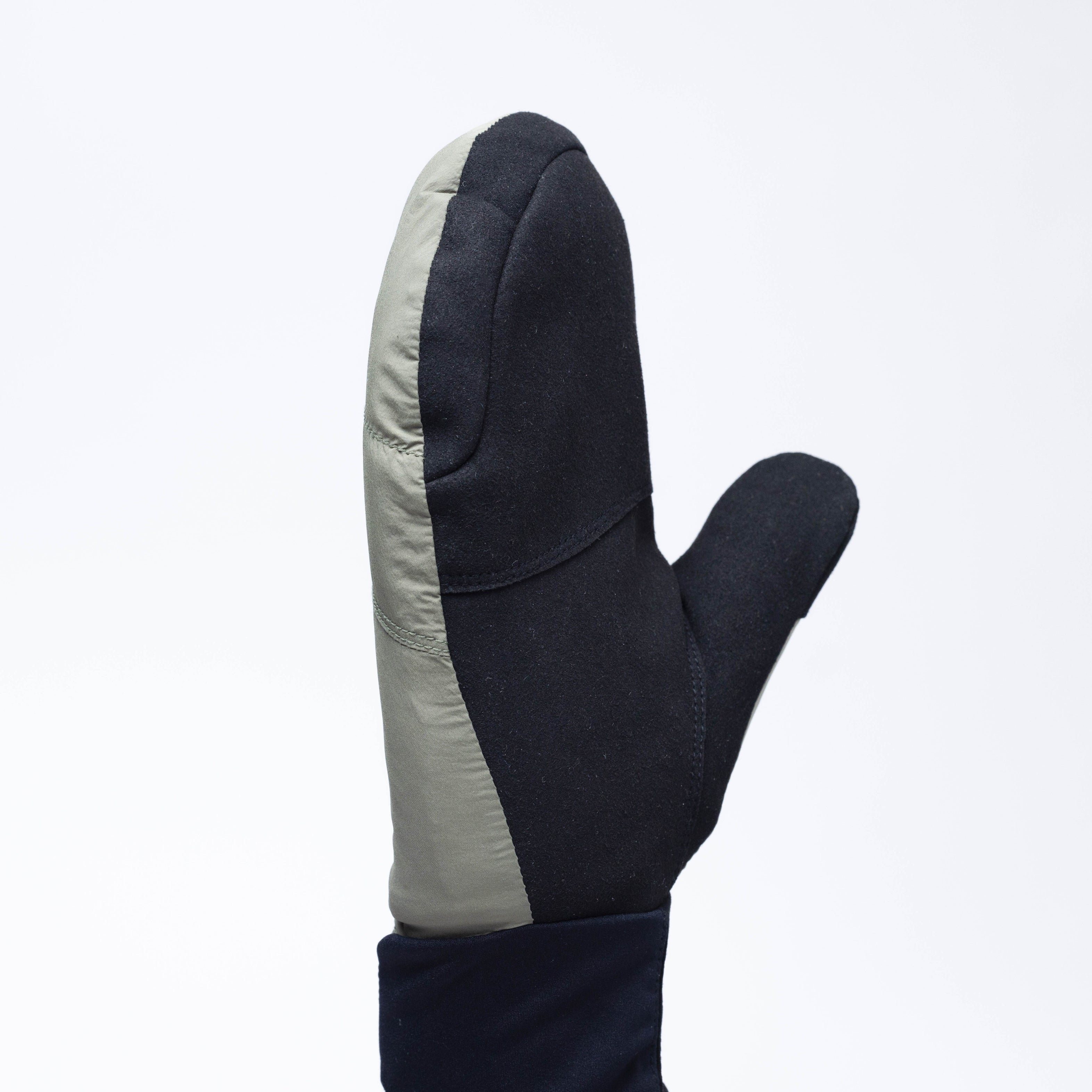 Recycled Insulated Mittens for Cold Weather & Hiking | Shadow