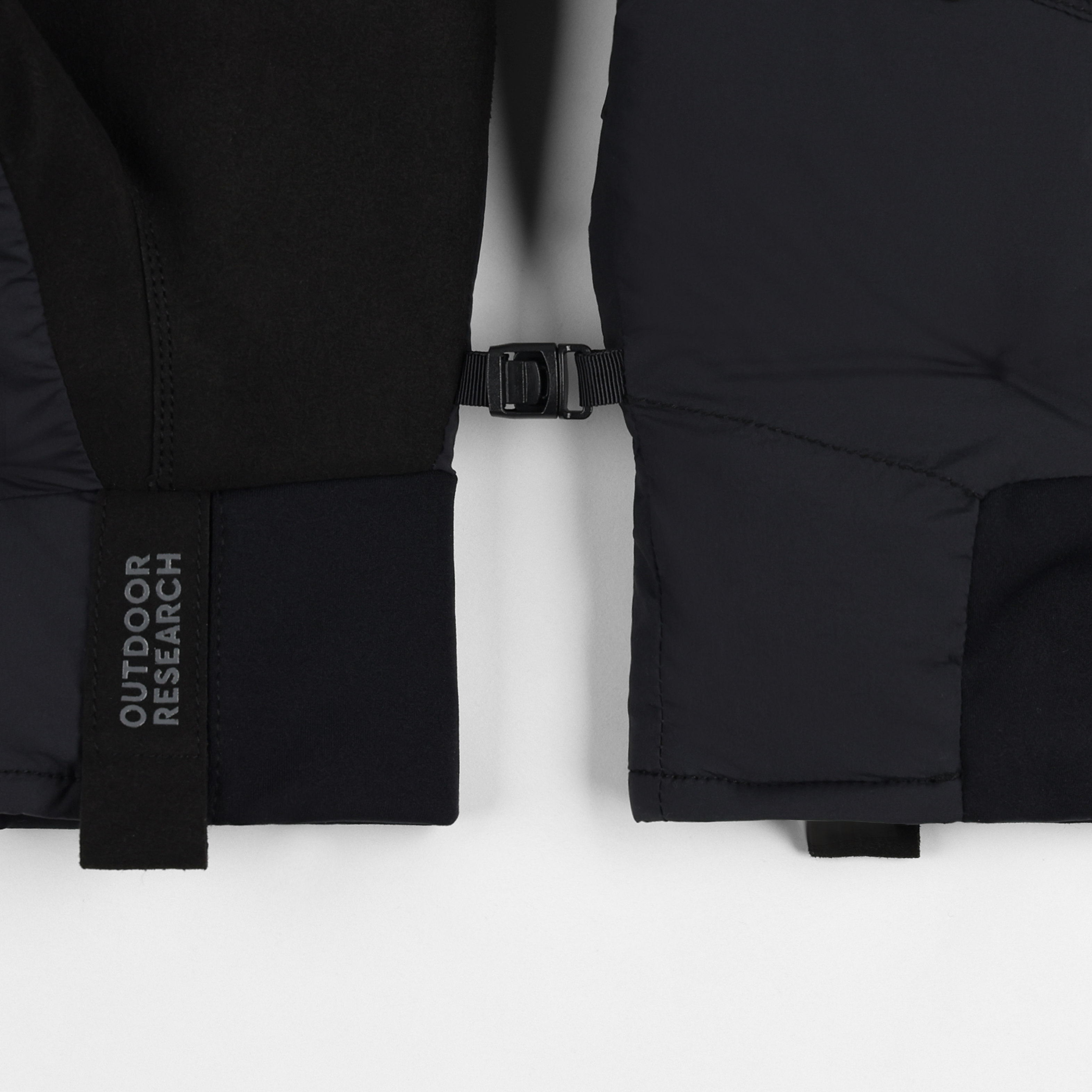 Recycled Insulated Mittens for Cold Weather & Hiking | Shadow
