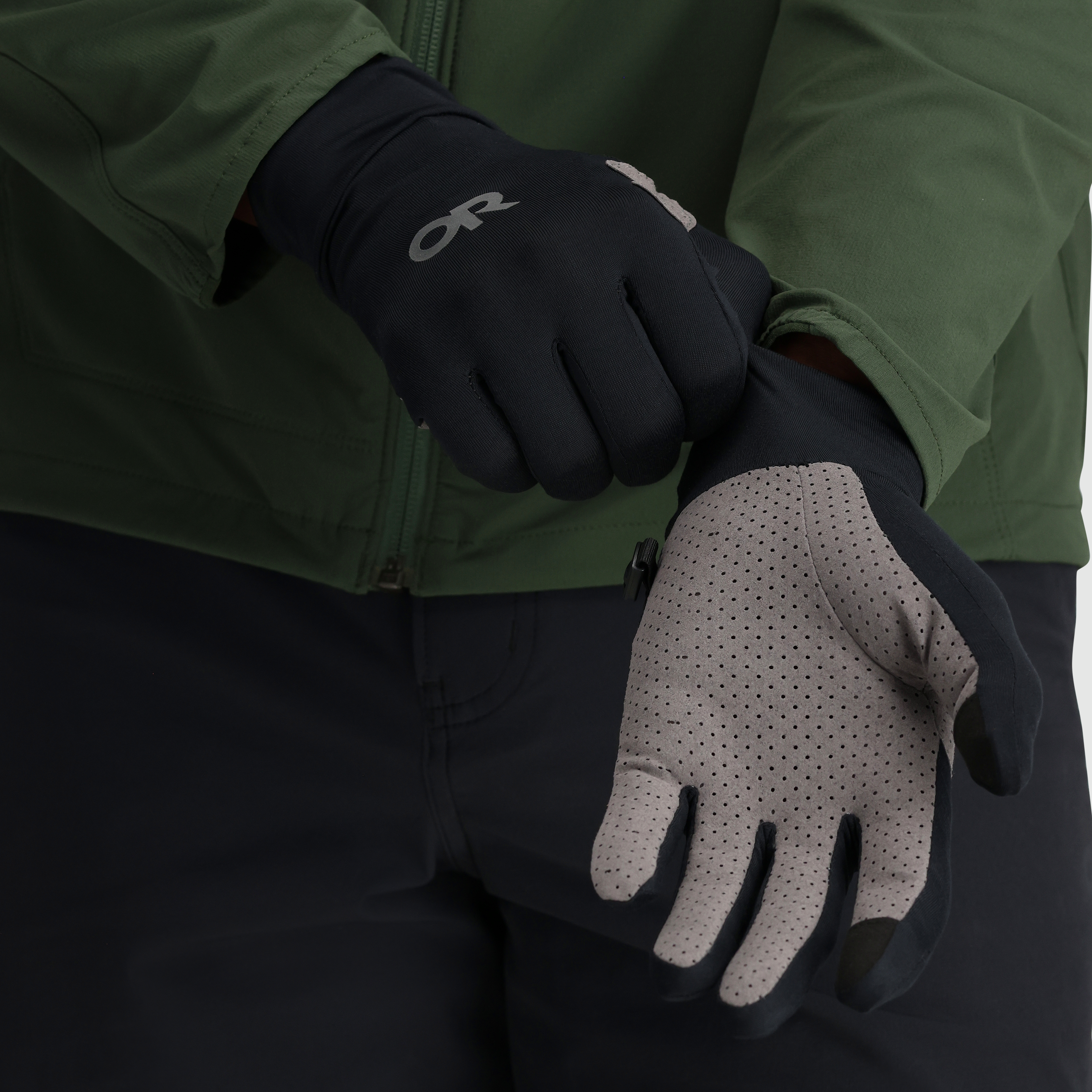 UPF 50+ Sun Gloves for Hiking & Cycling with Cooling Tech | ActiveIce Chroma