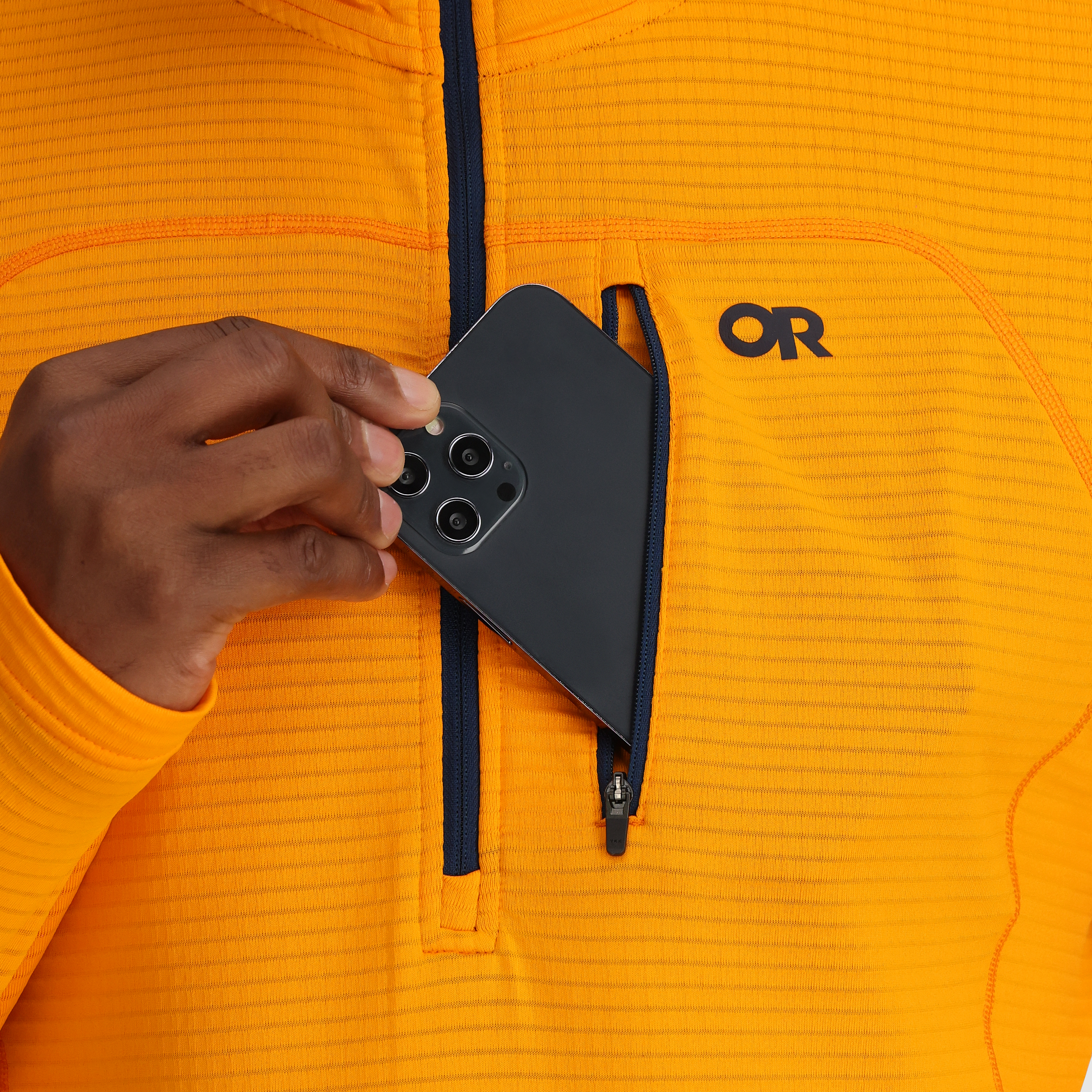 Men's Breathable Fleece Half Zip for Outdoor Activities | Vigor Grid